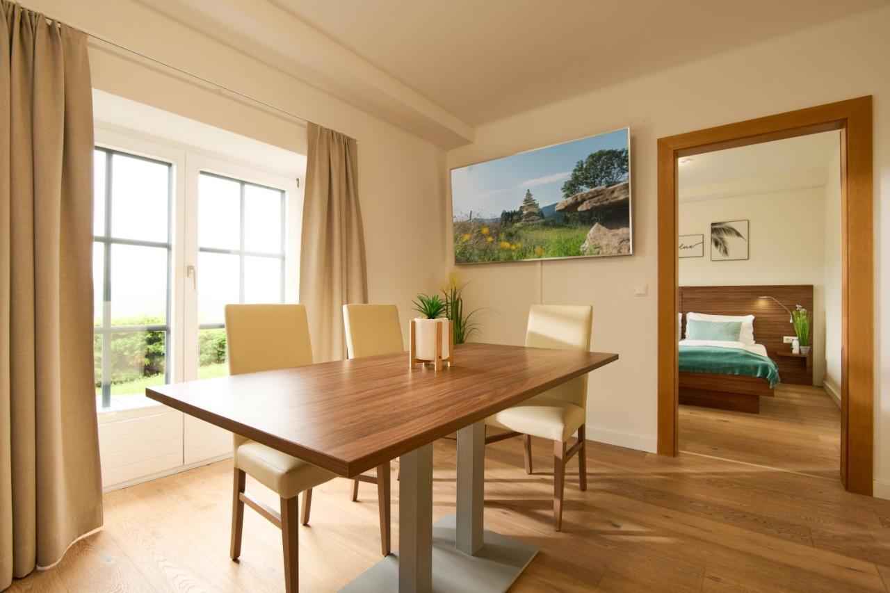 Haus Aussicht - Ferienwohnungen Velden Velden am Wörthersee Dış mekan fotoğraf